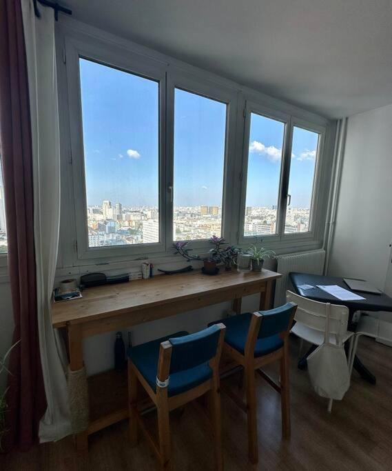 Moderne, Spacieux Et Lumineux Apartment